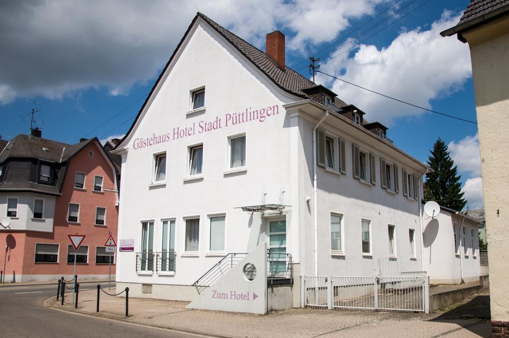 Domizil Alte Post Hotel Püttlingen Exterior foto
